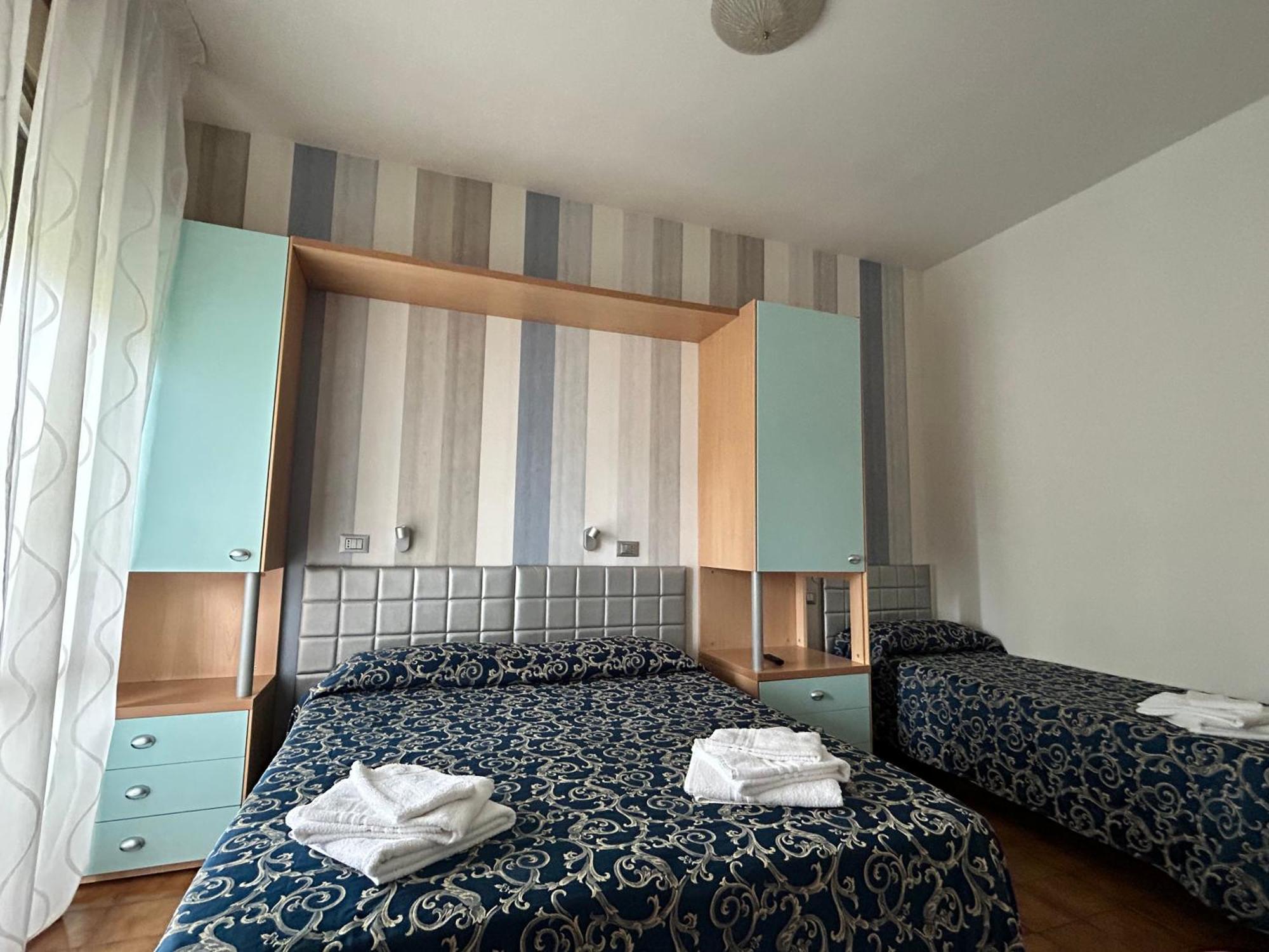 Hotel Etna - Nuova Gestione Romagnola All-Inclusive Spiaggia Parcheggio Riccione Exterior foto